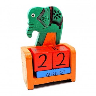 Календарь настольный Зеленый слон дерево 10х7,5х4 см